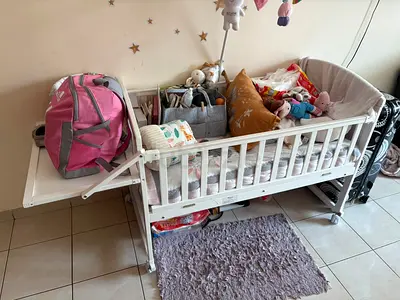 White Wooden Baby Crib/Bassinet with Changing Table — Good Condition