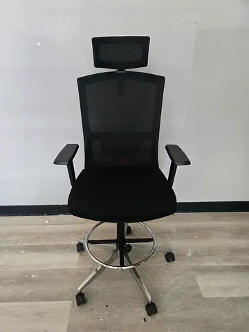 Ergonomic High-Back Office Chair with Headrest and Foot Ring - very comfortable