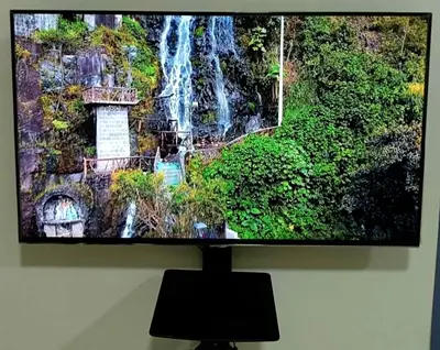 Samsung TV screen 49 inches