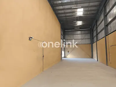 Warehouse for Rent | Built-in Office & Pantry