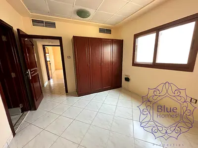 Huge 1bhk with 2 bath and parking 55k near Burjuman metro
