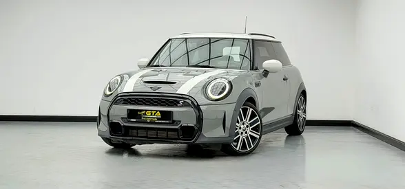2023 Mini Cooper S, 1 Year Unlimited Km Warranty, Full Mini Service History, GCC