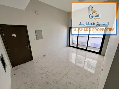 غرفة وصالة ثاني ساكن في الجرف 3 | قرب السوق الصيني والقبائل للتخفيضات | غرفة ماستر | حمامان | بلكونة | تكييف مركزي | صيانة على المالك | 4 دفعات