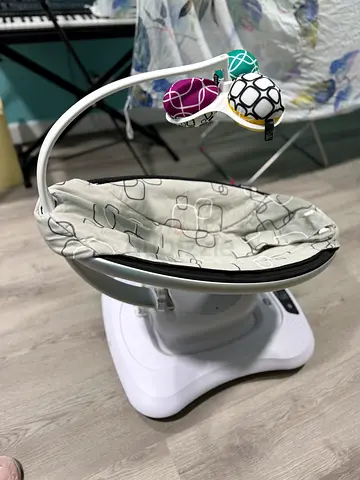 4moms mamaRoo Baby Swing - Perfect Condition