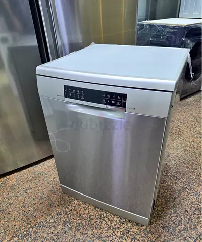 Bosch 6 series Wi-Fi model dishwasher same like new condition for sale