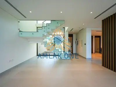 Single Row | Elegant Townhouse | Stunning Landscaping