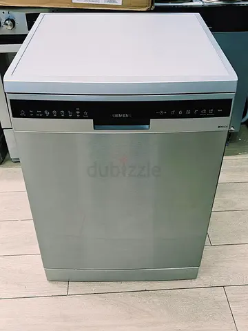 Siemens Freestanding Stainless Steel Dishwasher - Good Working Condition