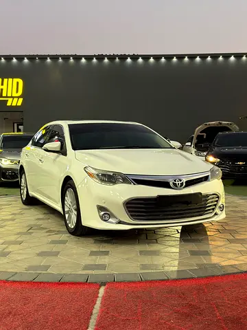 Toyota Avalon XLE 2013 GCC Specs