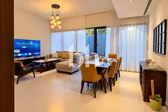 3 Bed Corner | Below Market | Single Row | 20% DP