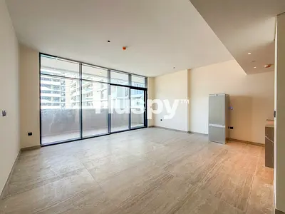 Maids Room | Corner Unit | Pool View
