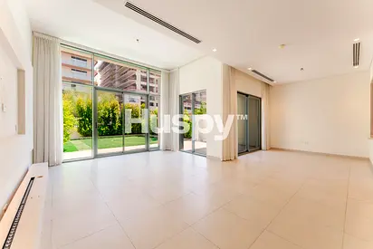 Internal | Close to Amenities | Vacant