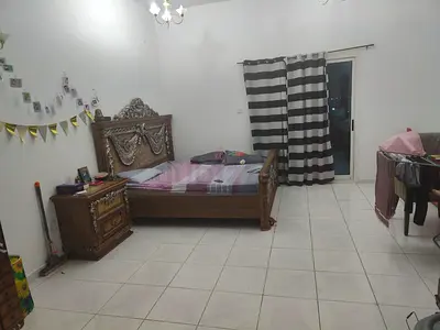 Studio type Big room with Balcony only kitchen sharing