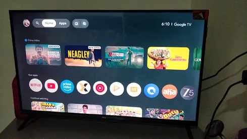TCL LED SMARTTV 32inches for SALE