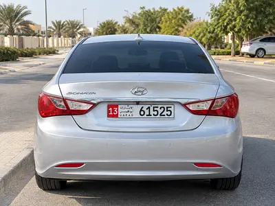 2012 Hyundai SONATA 照片 2