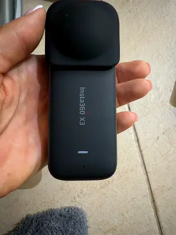 Insta360 X3 Full Set + 512GB Card + 3m Selfie Stick – Perfect Condition