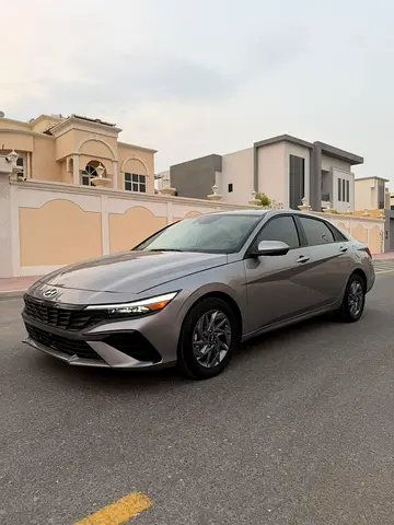 2024 Hyundai Elantra SEL - American Specs