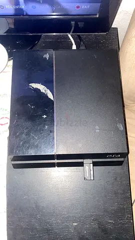 Sony PlayStation 4 fat - Used, working (some surface scratches)