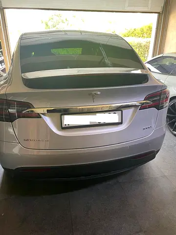 2017 Tesla MODEL X — фото 3