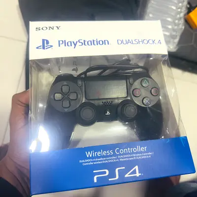 Brand New PS4 Wireless Controller With Box