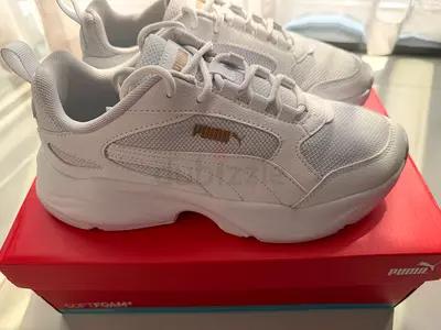 Puma white sneakers shoes