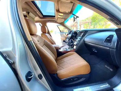 صورة 8 لـ 2014 Infiniti QX70