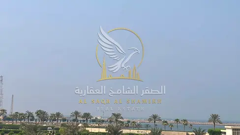 3 غرف وصالة للإيجار في القليعة بإطلالة بحرية وبلكونة وغرفة ماستر وقرب الكورنيش