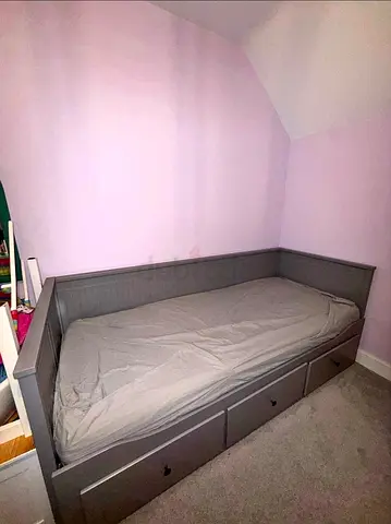 ikea hemnes daybed with 2 mattresses - great condition