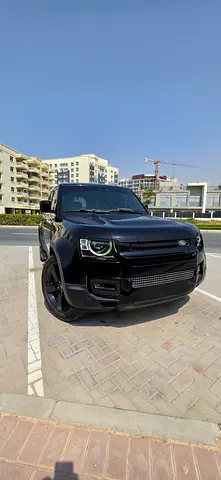 2024 Land Rover Defender 110 HSE P400 GCC Specs under warranty & service package