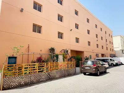 Spacious rooms in staff accommodation - Ejari & MOHRE approved - capacity 7 people per room