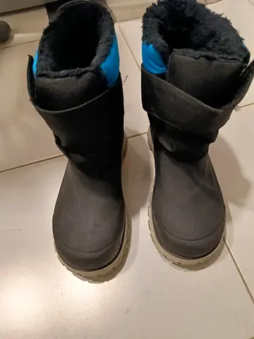 Snow boots. Size 37