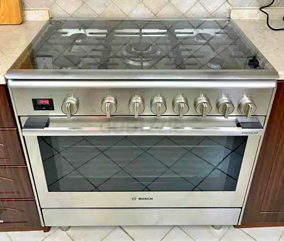Bosch latest model series 8 full gass cooker stainless steel excellent condition