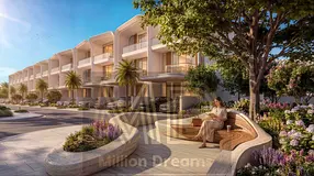 Furnished 3BR Townhouse | Exclusive Offers | Hot Location