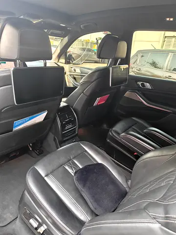 صورة 8 لـ 2019 BMW X7