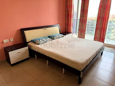 Great condition full bedroom set queen size from owner at great price!