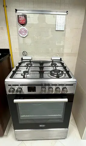 Gas Cooker 60x60 with electric oven