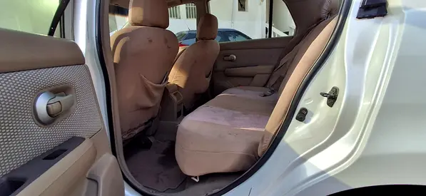 2007 Nissan TIIDA 照片 6