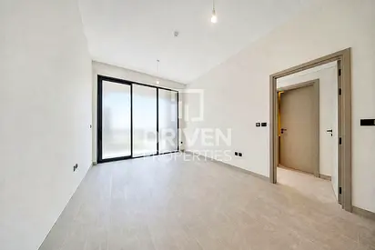 Spacious Layout | Open View | Ready to Move in