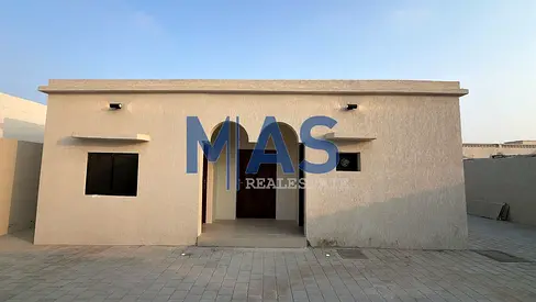 🔥 للإيجار بالقادسية – بيت مجدد بالكامل وأول ساكن | 3 غرف + حوش بـ70 ألف فقط!