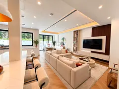 Exclusive | Fully Renovated | Extended
