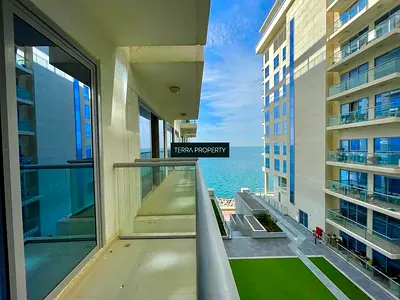 FREE Chiller! Private Beach - Great Amenities