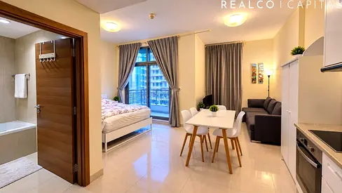 Spacious | Furnished | Studio with Downtown Views Available from oct 27th
