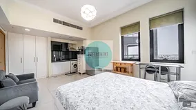 Furnished Studio | Near Downtown | 12 Cheques