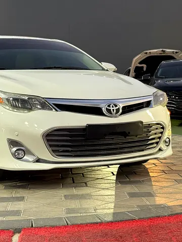 2013 Toyota AVALON 照片 2