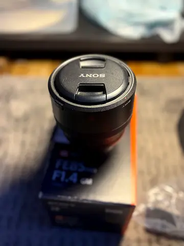 Sony FE 85mm f/1.4 GM Portrait Lens (Excellent Condition)
