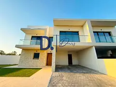 4BR Duplex Villa | Corner Unit | Single Row