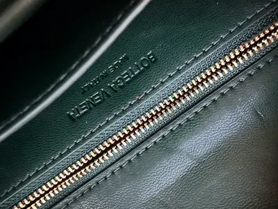 Bottega Veneta Intrecciato Knot Clutch - Green