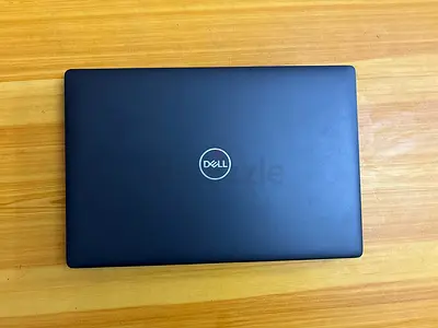 Dell 5400 i5/8th 8/256 | excellent condition