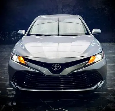 2020 Toyota Camry LE Hybrid
