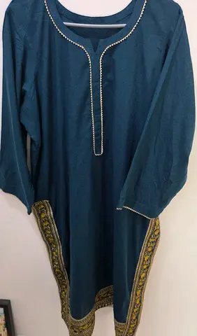 Prloved Dark teal long traditional tunic with gold embroidered trim - Size xl