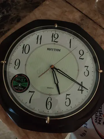 Rhythm wall clock